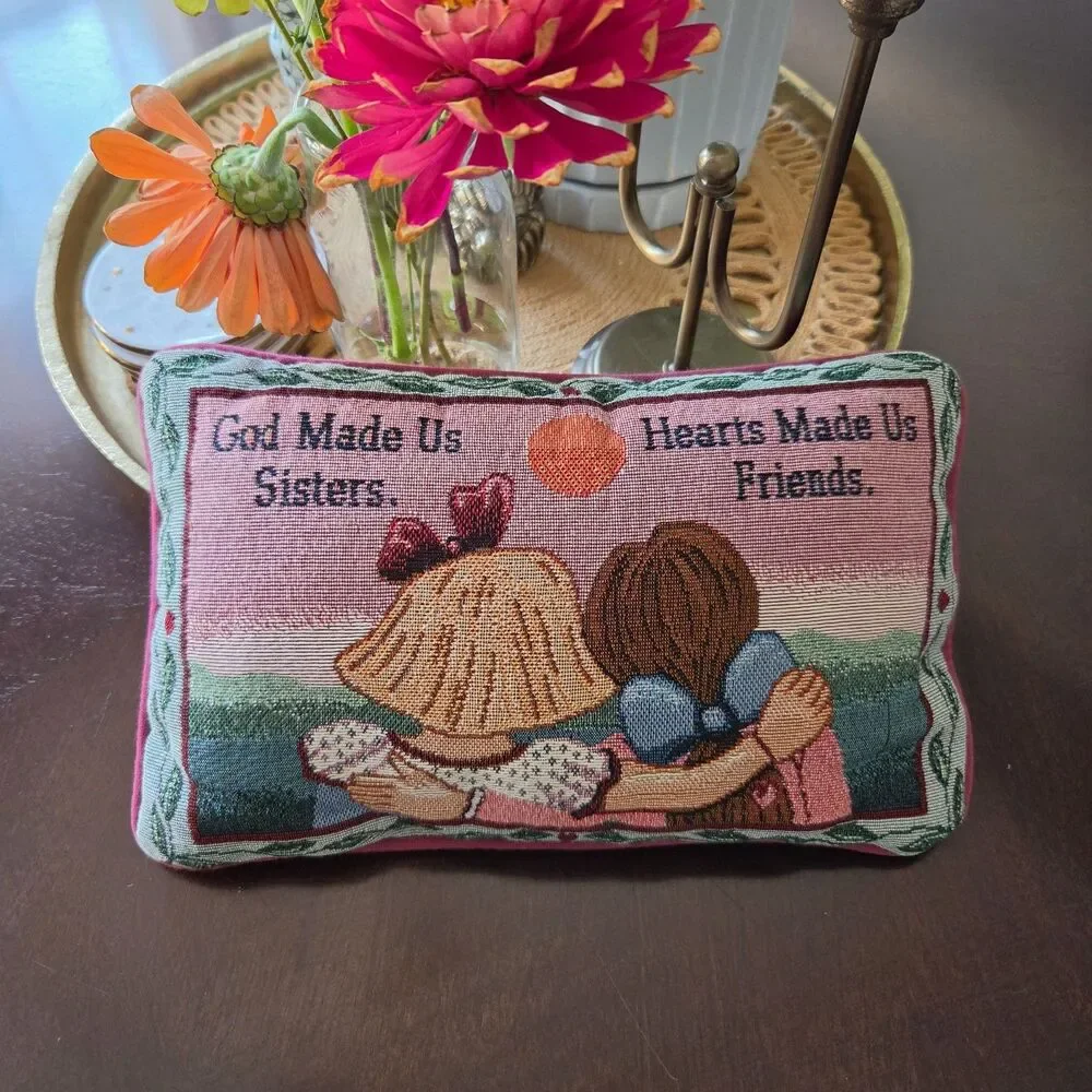 Vtg Tapestry Needlepoint  Friend/Sisters Decorative Throw Pillow Floral Cottage